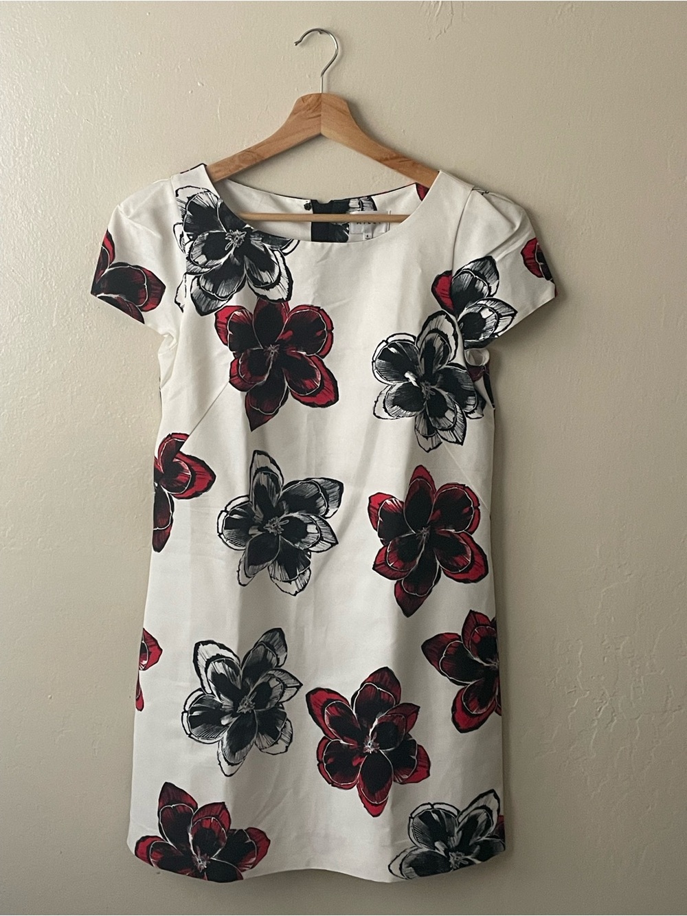 Milly floral mini Dress in White with Red & Black Blooms